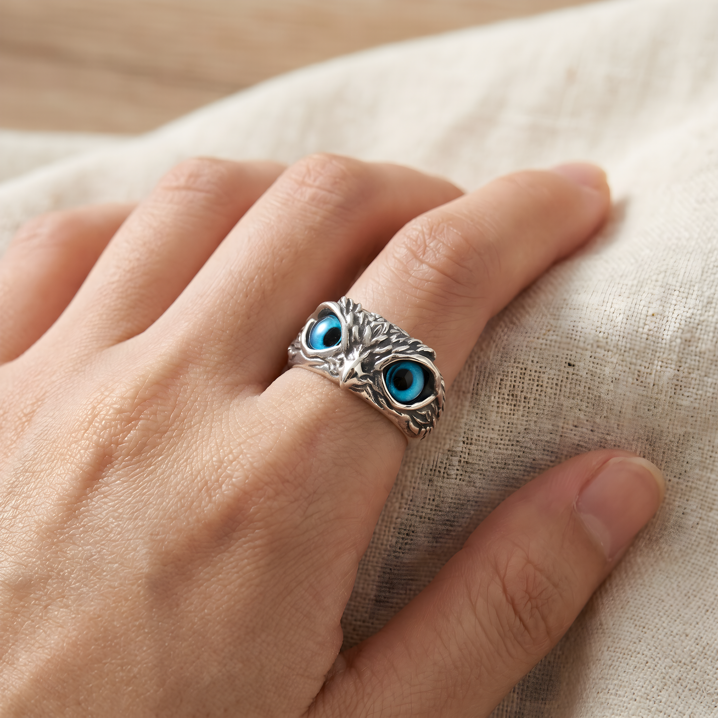 Owl of good luck adjustable ring in silver and opal