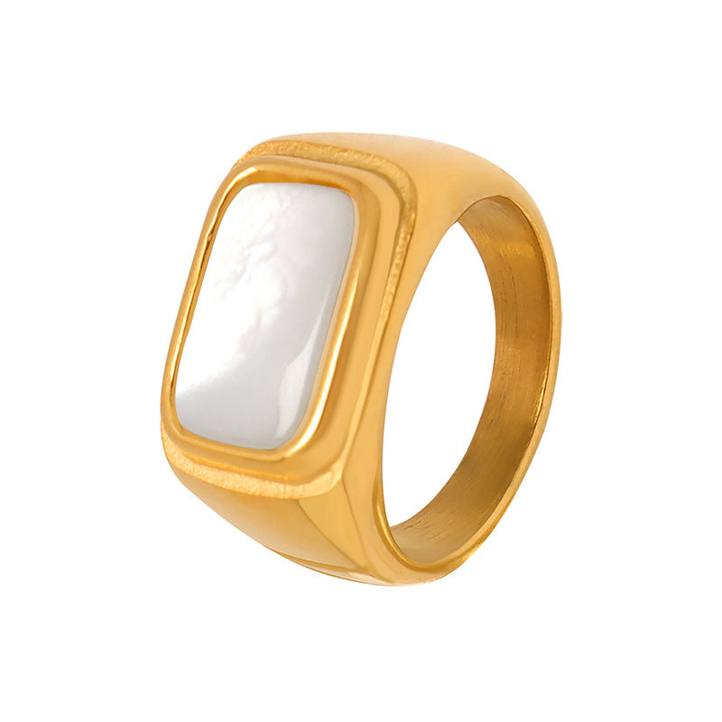 Leia Pearlescent Ring