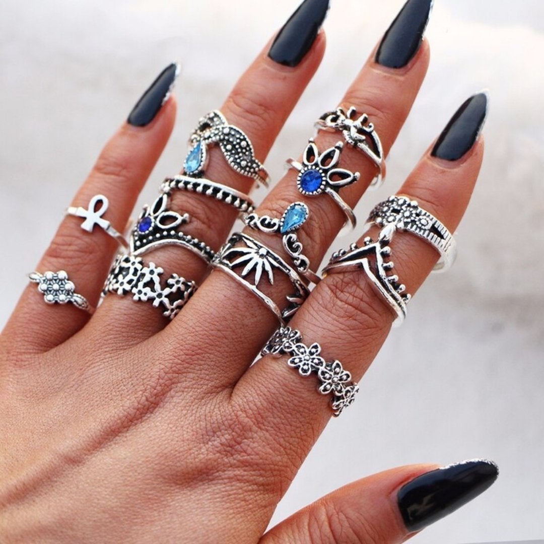 Unique Premium Pack of 8 to 12 Rings - emmy-rae-jewels.com