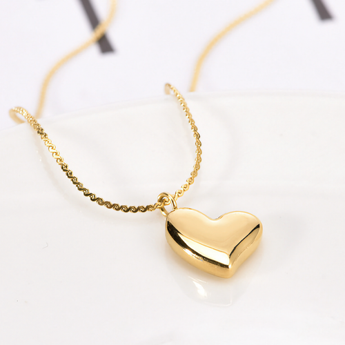 Dorothea Gold Heart Necklace - emmy-rae-jewels.com