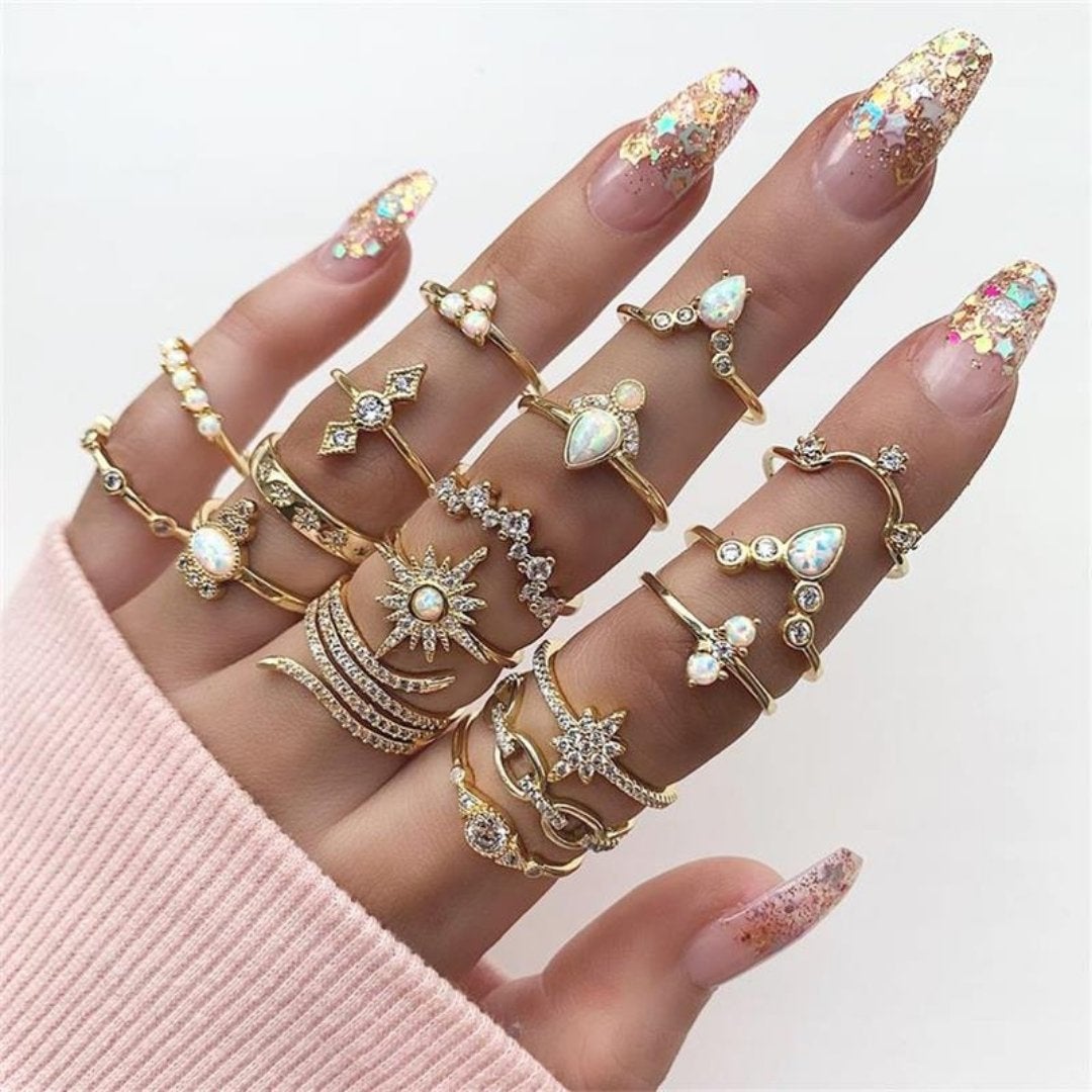 Unique Premium Pack of 8 to 12 Rings - emmy-rae-jewels.com
