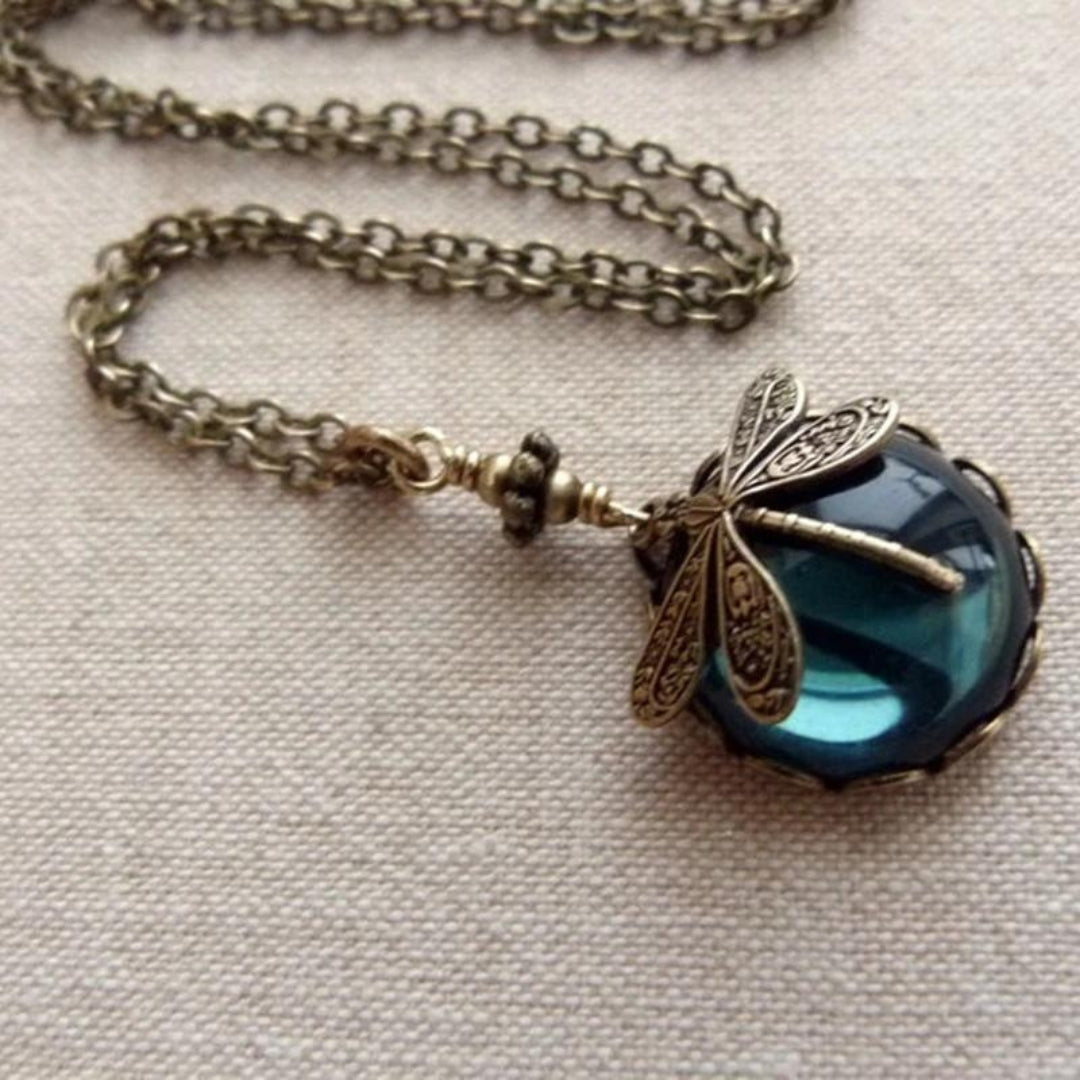 Beautiful Vintage Dragonfly Necklace with Bonus Earrings – Limited Time Offer - emmy-rae-jewels.com