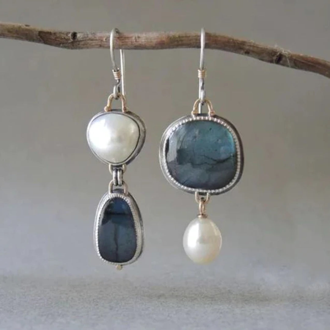 Charming Vintage Blue Stone Earrings - emmy-rae-jewels.com