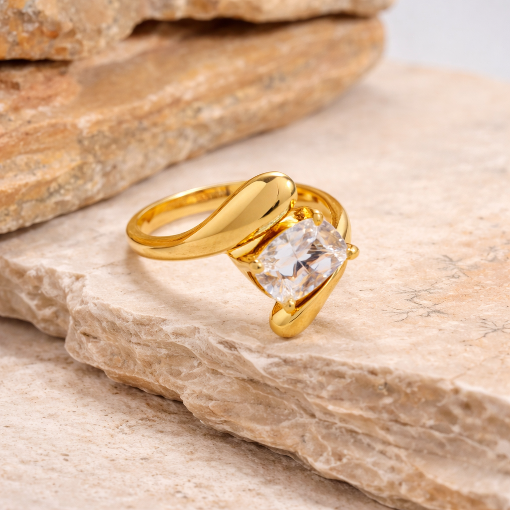 Timeless Gold Water Drop Zirconia Ring