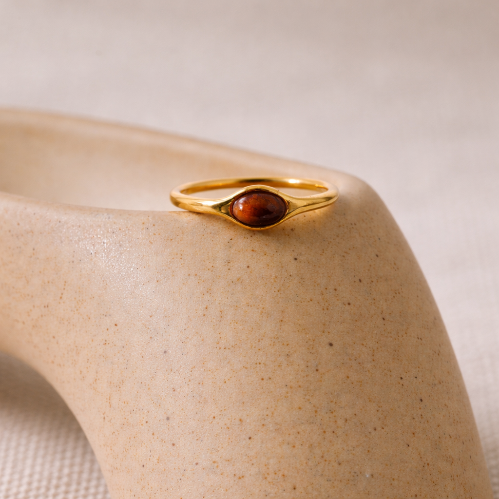 Slim Amber Cabochon Gold Ring