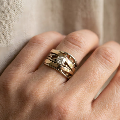 Royal - Vintage Gold Inlaid Zirconia Ring