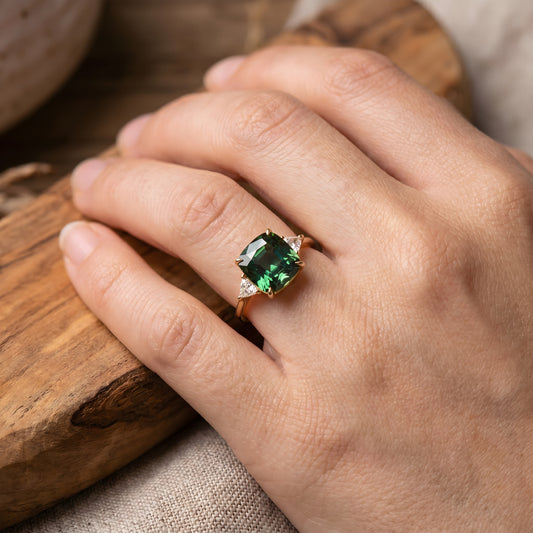 Luck - Green Zirconia Ring in Gold