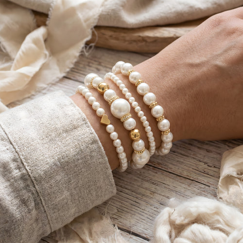 Exquisite Pearl Bracelet Set