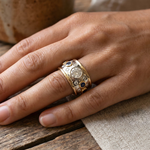 Vintage Golden Inlaid Zirconia Ring