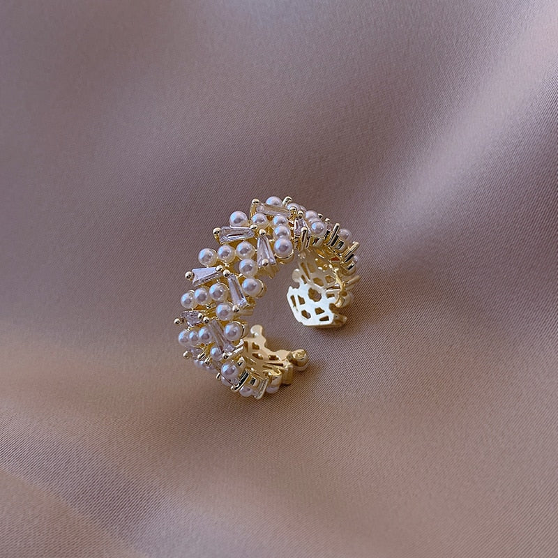 Luxury Pearl Ring in Gold - emmy-rae-jewels.com