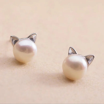 Beautiful Pearl Cat Necklace with Bonus Earrings + Ring - emmy-rae-jewels.com