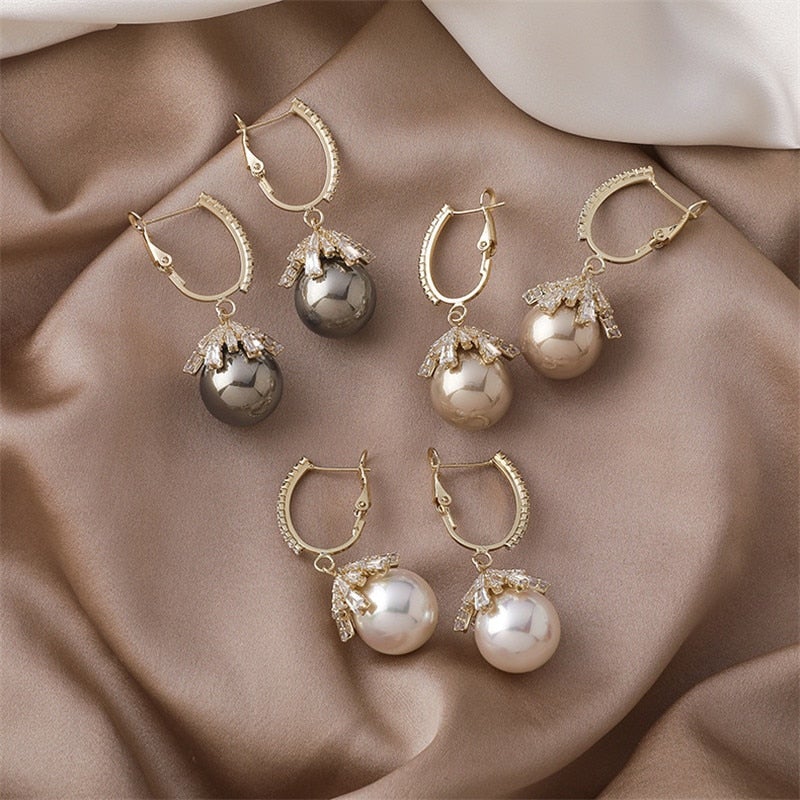 Malia Pearl Earrings - emmy-rae-jewels.com
