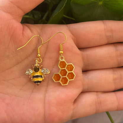 Golden Bee & Honeycomb Crystal Earrings - emmy-rae-jewels.com