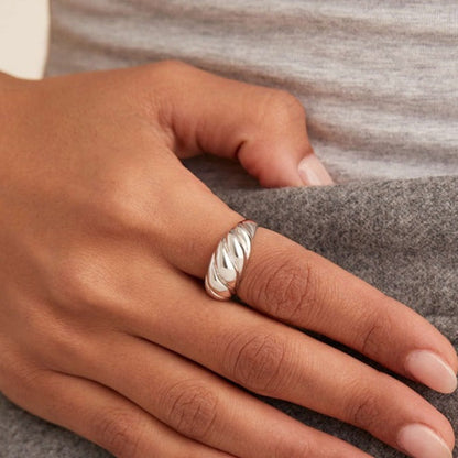 Alleria's Pride Ring - emmy-rae-jewels.com