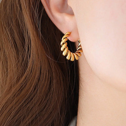 Aurum Golden Twist Earrings - emmy-rae-jewels.com