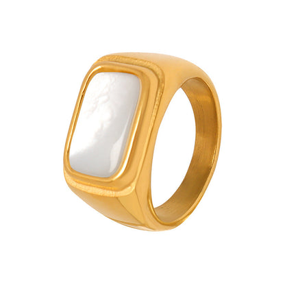 Leia Pearlescent Ring