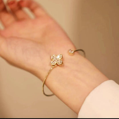 Gleam Rotating Petal Bangle
