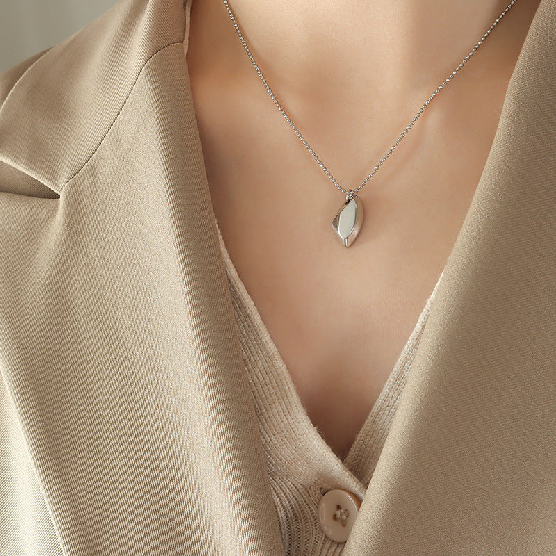 Charming Glimmer Gold Necklace - emmy-rae-jewels.com