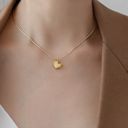 Dorothea Gold Heart Necklace - emmy-rae-jewels.com