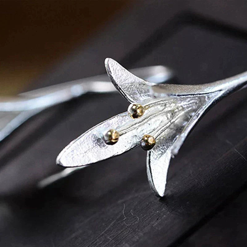 Silver Flower Earrings - emmy-rae-jewels.com