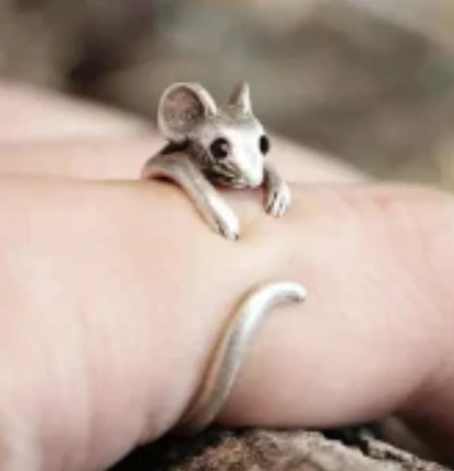 Adorable Mouse Wrap Ring – Vintage Adjustable Jewelry - emmy-rae-jewels.com
