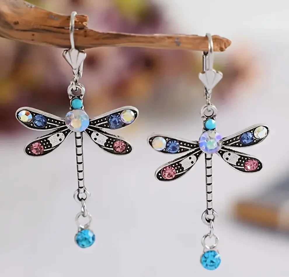 Elegant Dragonfly Design Earrings