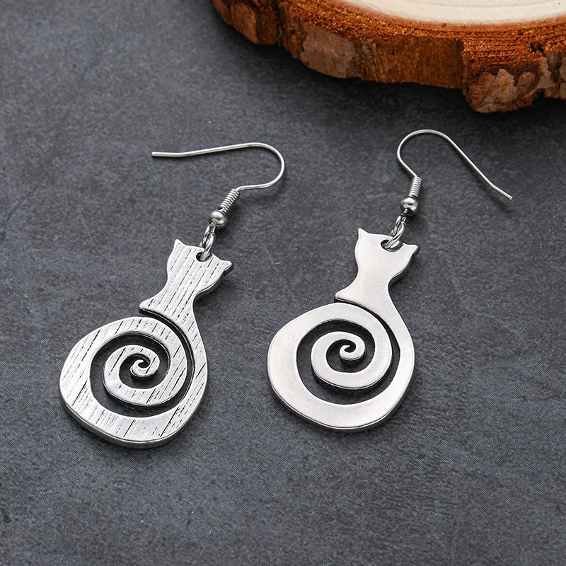 Vintage Cat Spiral Earrings - emmy-rae-jewels.com