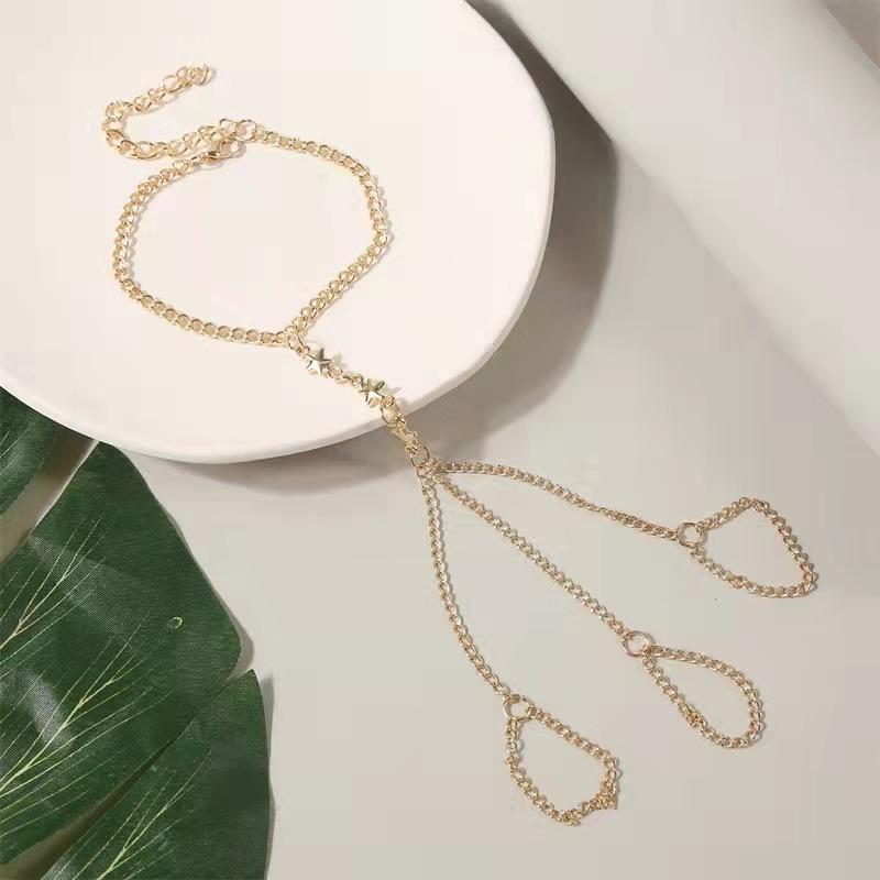 Astra Finger Chain Bracelet - emmy-rae-jewels.com