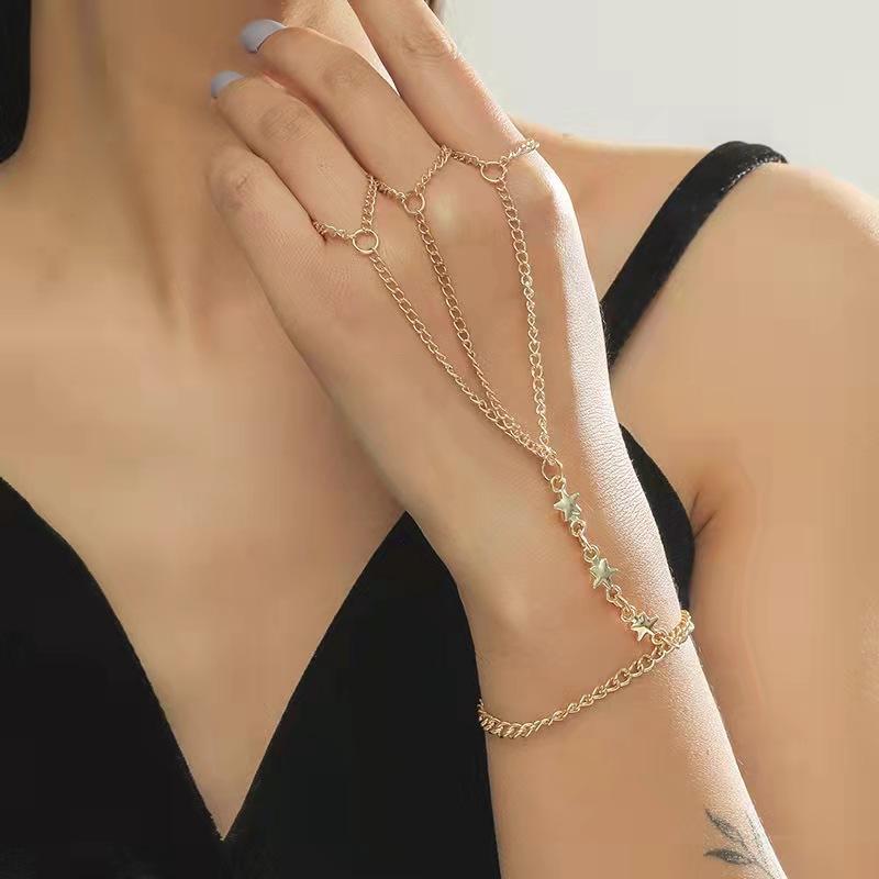 Astra Finger Chain Bracelet - emmy-rae-jewels.com