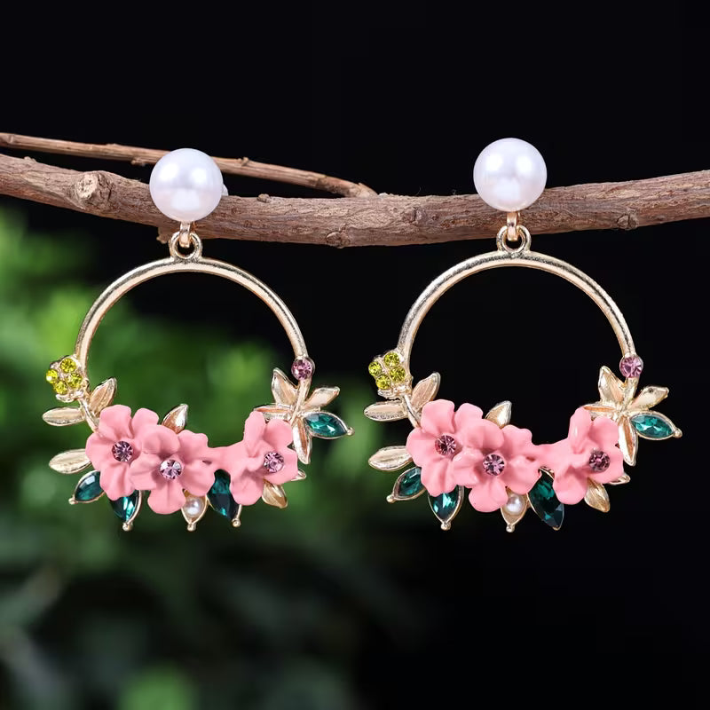 Elegant Gold Flower and Pearl Earrings