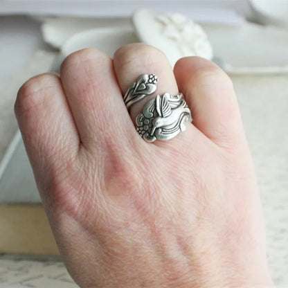 Hummingbird Flower Ring - emmy-rae-jewels.com