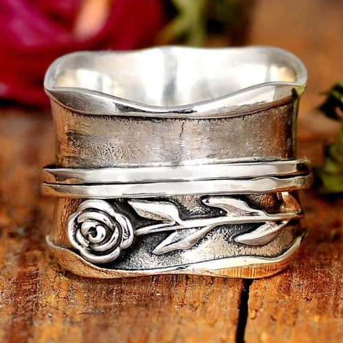 Vintage Silver Flower Ring - emmy-rae-jewels.com