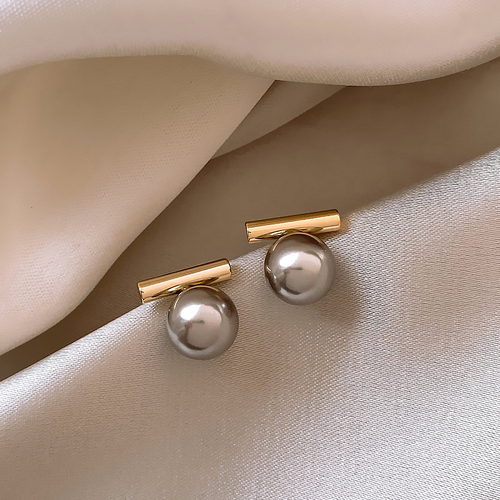 Elegant Dark Pearl Earrings in Gold - emmy-rae-jewels.com