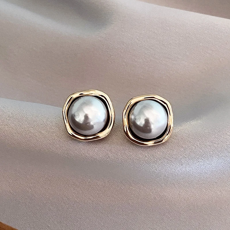 Elegant Black Pearl Earrings - emmy-rae-jewels.com