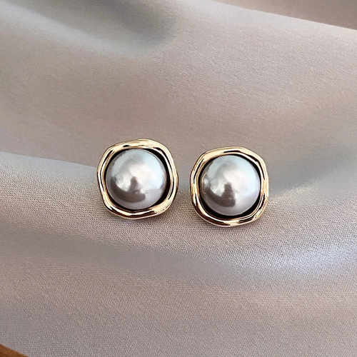 Elegant Black Pearl Earrings - emmy-rae-jewels.com