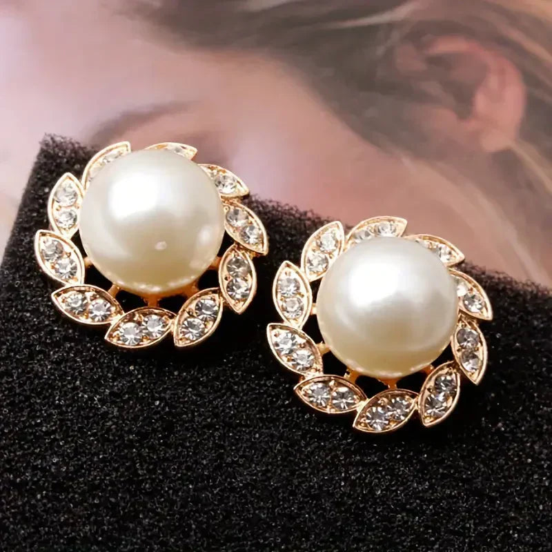 Exquisite Pearl and Shiny Leaves Earrings - emmy-rae-jewels.com