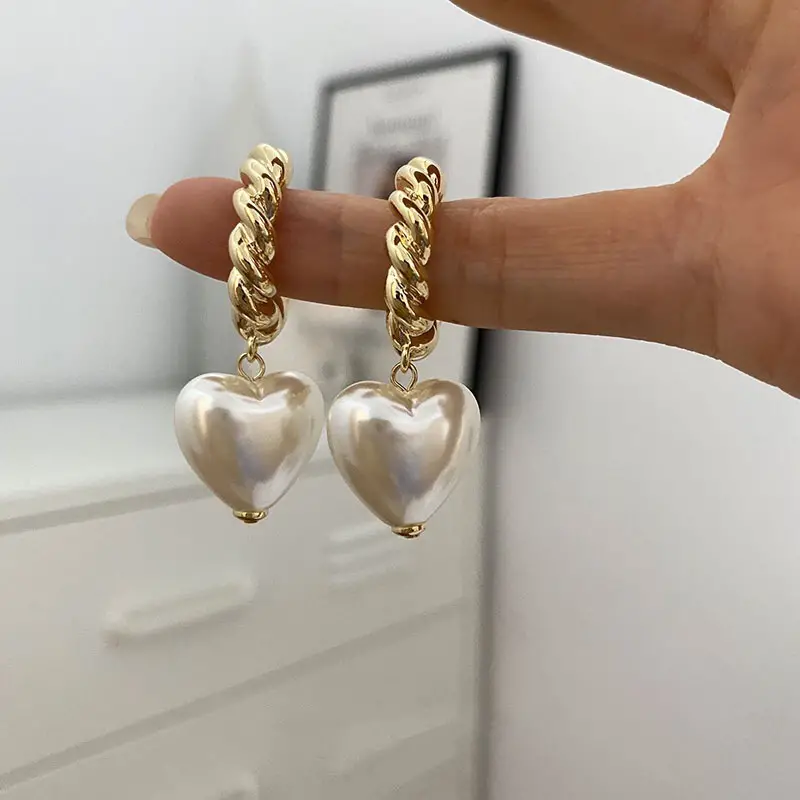 Elegant Pearl Heart Earrings - emmy-rae-jewels.com