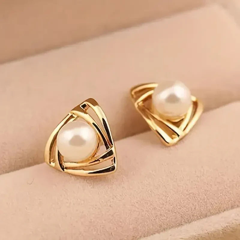 Exquisite Pearl and Gold Earrings - emmy-rae-jewels.com