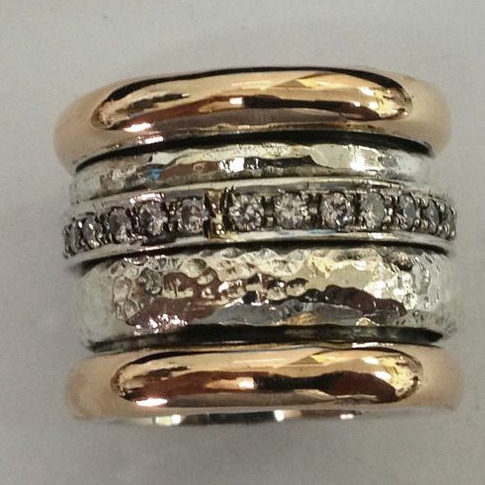 Thick Vintage Ring in Gold and Silver