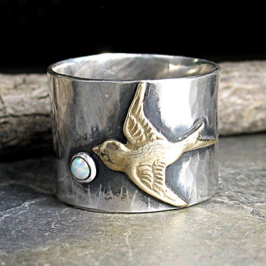 Vintage Hummingbird Silver Ring - emmy-rae-jewels.com