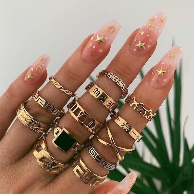 Unique Premium Pack of 8 to 12 Rings - emmy-rae-jewels.com