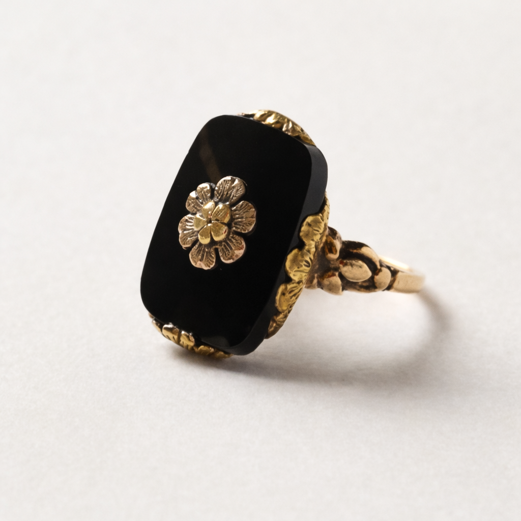 Vintage Black Stone Ring