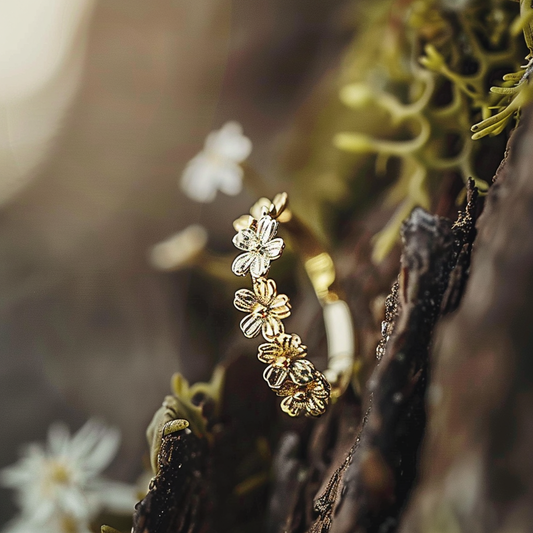 Silver and Hand Painted Enamel Daisy Ring